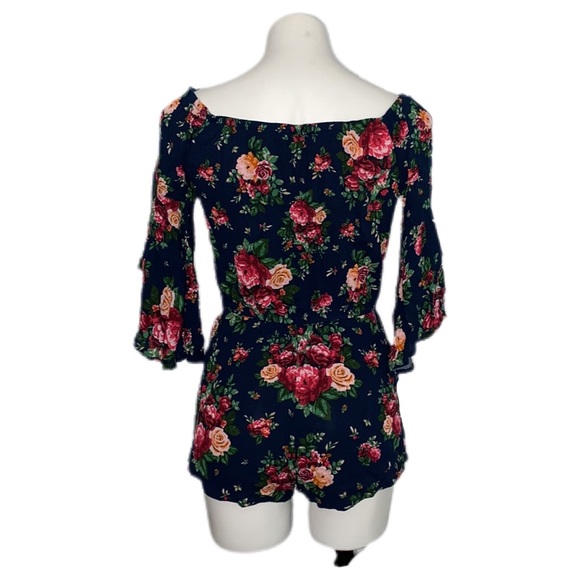 Ambiance Navy Blue Floral Romper sz m - Picture 3 of 4
